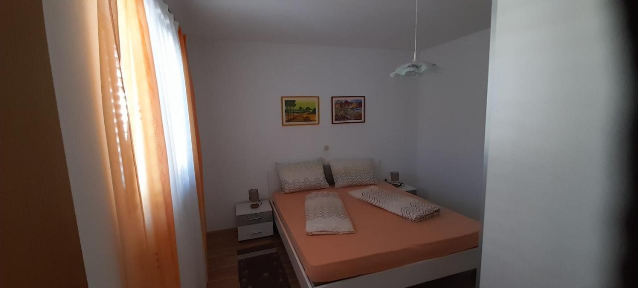 Bevanda Pula Buitenkant foto