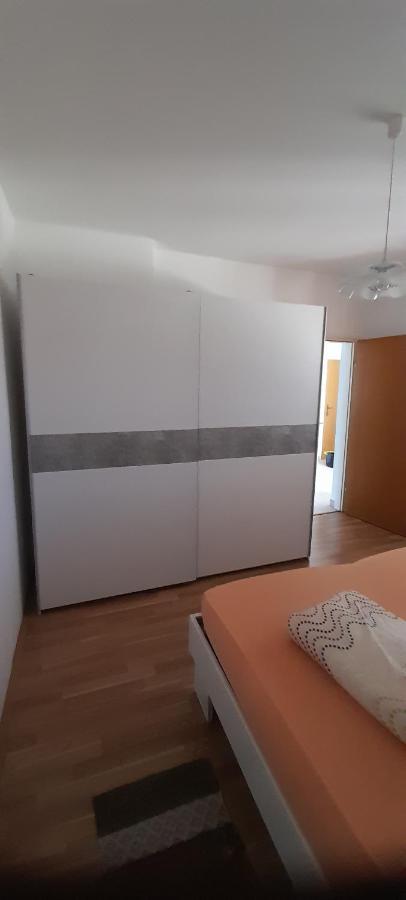 Bevanda Pula Buitenkant foto