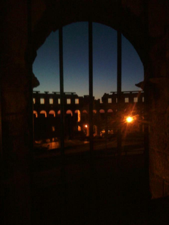 Bevanda Pula Buitenkant foto
